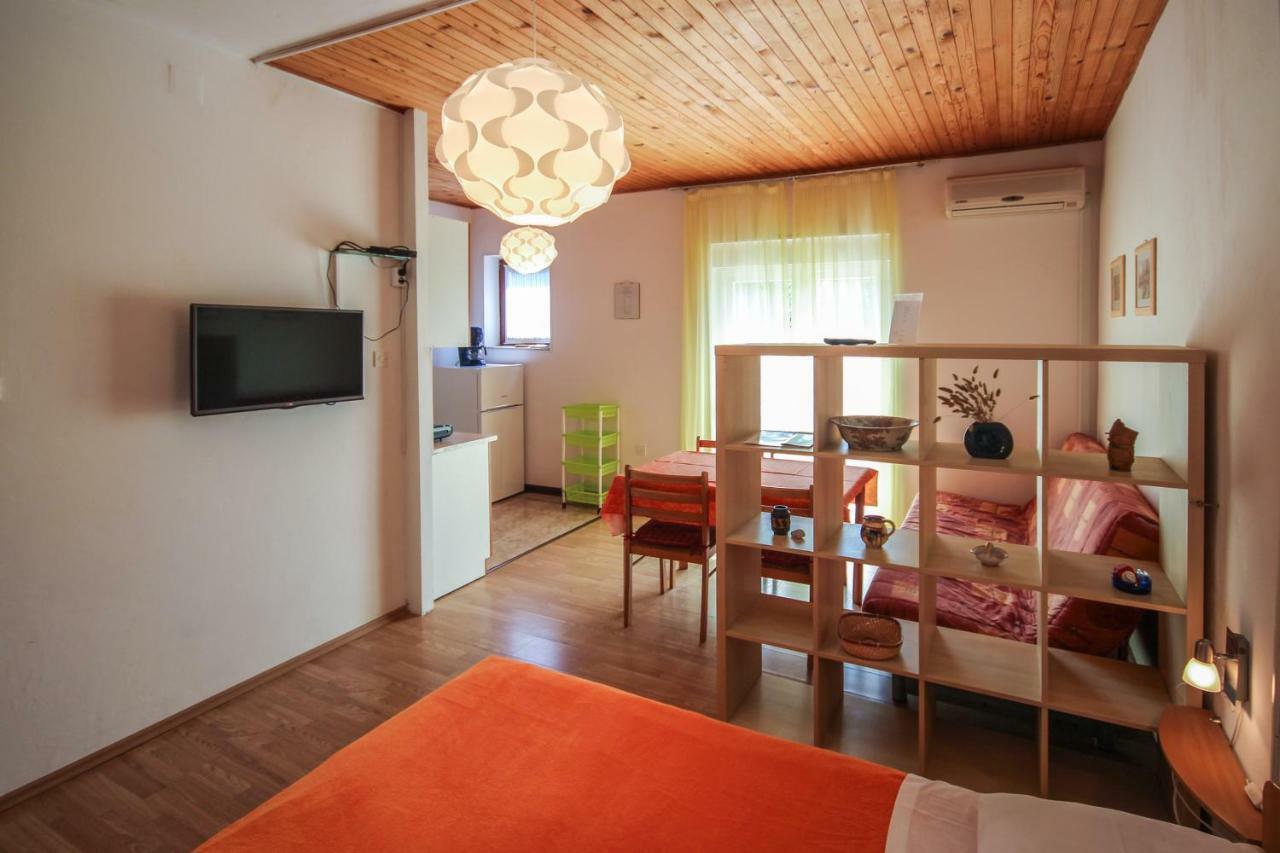 Cukon Holiday Home Medulin Exterior foto